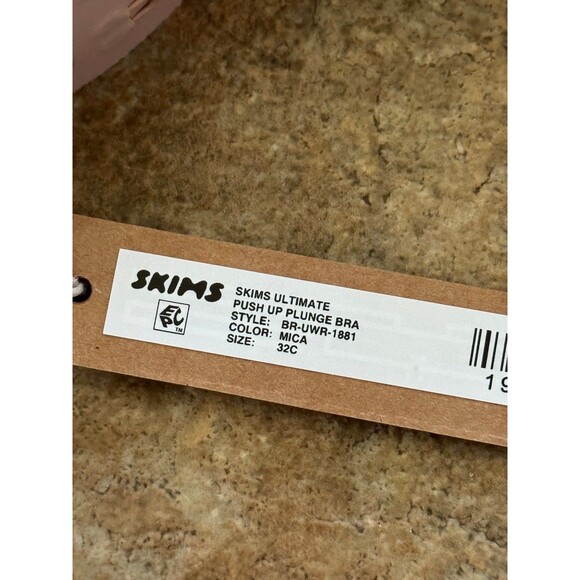 Skims Ultimate Push-up Plunge Bra Mica Size 32C - Picture 8 of 8